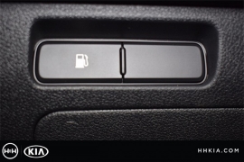 New 2018  Kia Sorento 4d SUV FWD LX at Promax Motors near Davenport, IA