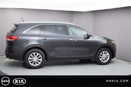 New 2018  Kia Sorento 4d SUV FWD LX V6 at Promax Motors near Davenport, IA