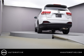 New 2018  Kia Sorento 4d SUV AWD LX at Promax Motors near Davenport, IA