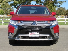 New 2019  Mitsubishi Outlander 4d SUV FWD SE at Promax Motors near Davenport, IA