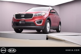 New 2018  Kia Sorento 4d SUV FWD LX at Promax Motors near Davenport, IA