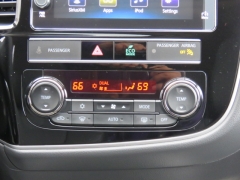 New 2019  Mitsubishi Outlander 4d SUV AWC SE at Promax Motors near Davenport, IA