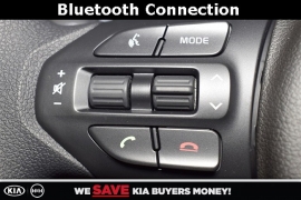 New 2018  Kia Sorento 4d SUV FWD LX at Promax Motors near Davenport, IA