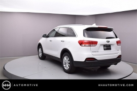 New 2018  Kia Sorento 4d SUV AWD LX at Promax Motors near Davenport, IA