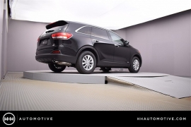 New 2018  Kia Sorento 4d SUV AWD LX at Promax Motors near Davenport, IA