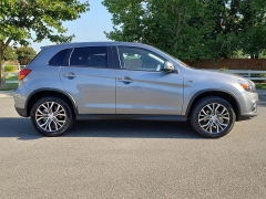 New 2019  Mitsubishi Outlander Sport 4d SUV FWD 2.0L SE at Promax Motors near Davenport, IA