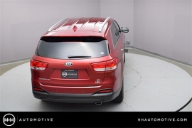 New 2018  Kia Sorento 4d SUV FWD LX at Promax Motors near Davenport, IA