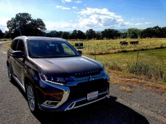 New 2019  Mitsubishi Outlander Plug-In Hybrid 4d SUV AWC GT at Promax Motors near Davenport, IA