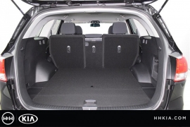 New 2018  Kia Sorento 4d SUV FWD LX at Promax Motors near Davenport, IA