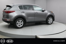 New 2018  Kia Sportage 4d SUV FWD LX at Promax Motors near Davenport, IA