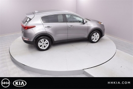 New 2018  Kia Sportage 4d SUV FWD LX at Promax Motors near Davenport, IA