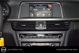 New 2018  Kia Optima 4d Sedan LX at Promax Motors near Davenport, IA