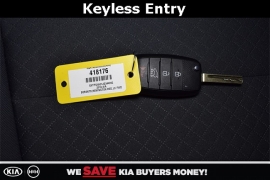 New 2018  Kia Sorento 4d SUV FWD LX at Promax Motors near Davenport, IA