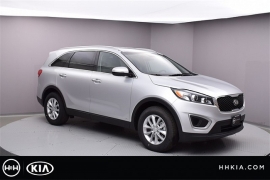 New 2018  Kia Sorento 4d SUV AWD LX at Promax Motors near Davenport, IA