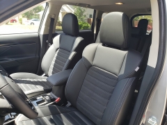 New 2019  Mitsubishi Outlander 4d SUV FWD SE at Promax Motors near Davenport, IA