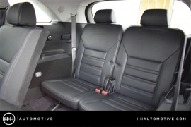 New 2018  Kia Sorento 4d SUV AWD SX Limited at Promax Motors near Davenport, IA