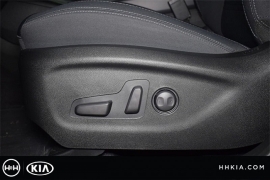 New 2018  Kia Sorento 4d SUV FWD LX at Promax Motors near Davenport, IA