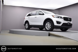 New 2018  Kia Sorento 4d SUV AWD LX at Promax Motors near Davenport, IA