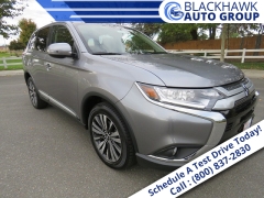 New 2019  Mitsubishi Outlander 4d SUV FWD SE at Promax Motors near Davenport, IA