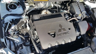 New 2019  Mitsubishi Outlander 4d SUV FWD SE at Promax Motors near Davenport, IA