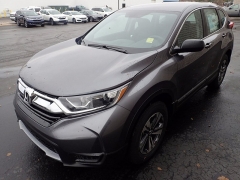 New 2018  Honda CR-V 4d SUV AWD LX at Promax Motors near Davenport, IA