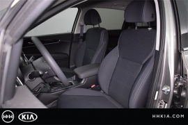 New 2018  Kia Sorento 4d SUV FWD LX at Promax Motors near Davenport, IA