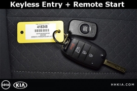 New 2018  Kia Sorento 4d SUV FWD LX at Promax Motors near Davenport, IA