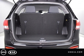 New 2018  Kia Sorento 4d SUV FWD LX at Promax Motors near Davenport, IA