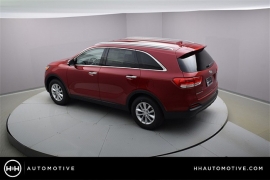 New 2018  Kia Sorento 4d SUV FWD LX at Promax Motors near Davenport, IA