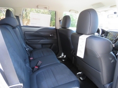 New 2019  Mitsubishi Outlander 4d SUV AWC SE at Promax Motors near Davenport, IA