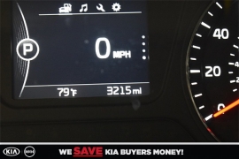 New 2018  Kia Sorento 4d SUV FWD LX at Promax Motors near Davenport, IA