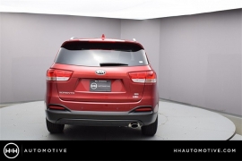 New 2018  Kia Sorento 4d SUV FWD LX at Promax Motors near Davenport, IA