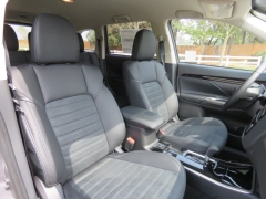 New 2019  Mitsubishi Outlander 4d SUV FWD SE at Promax Motors near Davenport, IA