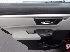 New 2018  Honda CR-V 4d SUV AWD LX at Promax Motors near Davenport, IA