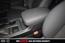 New 2018  Kia Sorento 4d SUV AWD LX at Promax Motors near Davenport, IA