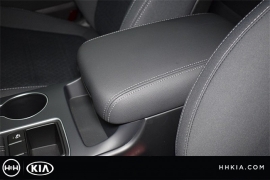 New 2018  Kia Sorento 4d SUV FWD LX at Promax Motors near Davenport, IA