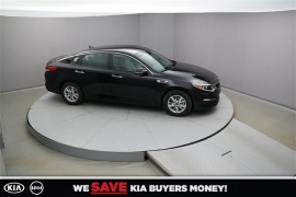 New 2018  Kia Optima 4d Sedan LX at Promax Motors near Davenport, IA