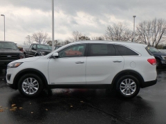 New 2017 Kia Sorento 4d Wagon AWD LX at Kia of Lincoln near Lincoln, NE