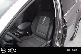 New 2018  Kia Sportage 4d SUV FWD LX at Promax Motors near Davenport, IA