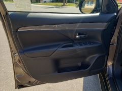 New 2019  Mitsubishi Outlander 4d SUV FWD SEL at Promax Motors near Davenport, IA