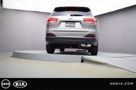 New 2018  Kia Sorento 4d SUV FWD LX at Promax Motors near Davenport, IA