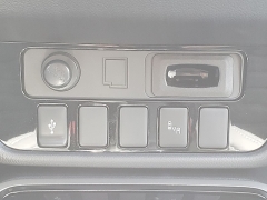 New 2019  Mitsubishi Outlander 4d SUV FWD SE at Promax Motors near Davenport, IA