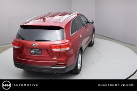 New 2018  Kia Sorento 4d SUV FWD LX at Promax Motors near Davenport, IA