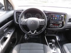 New 2019  Mitsubishi Outlander 4d SUV FWD SE at Promax Motors near Davenport, IA