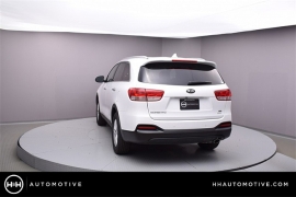 New 2018  Kia Sorento 4d SUV AWD LX at Promax Motors near Davenport, IA