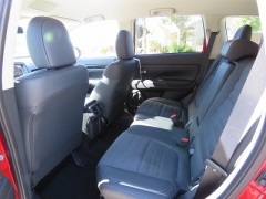 New 2019  Mitsubishi Outlander 4d SUV FWD SE at Promax Motors near Davenport, IA