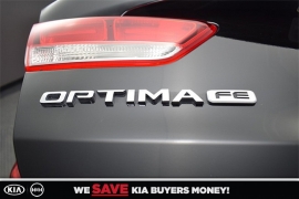 New 2018  Kia Optima 4d Sedan LX at Promax Motors near Davenport, IA