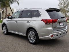New 2019  Mitsubishi Outlander Plug-In Hybrid 4d SUV AWC GT at Promax Motors near Davenport, IA