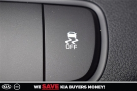 New 2018  Kia Sorento 4d SUV FWD LX at Promax Motors near Davenport, IA