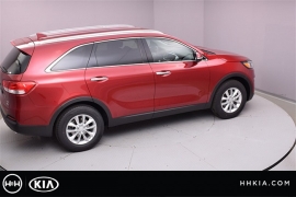 New 2018  Kia Sorento 4d SUV FWD LX at Promax Motors near Davenport, IA